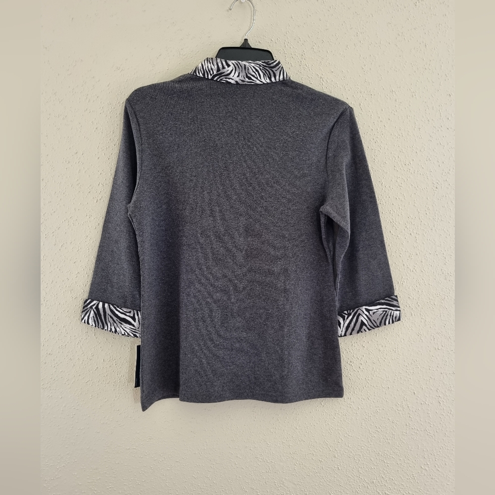 Karen Scott Gray V-Neck Sweater with Zebra Trim - Picture 4 of 8